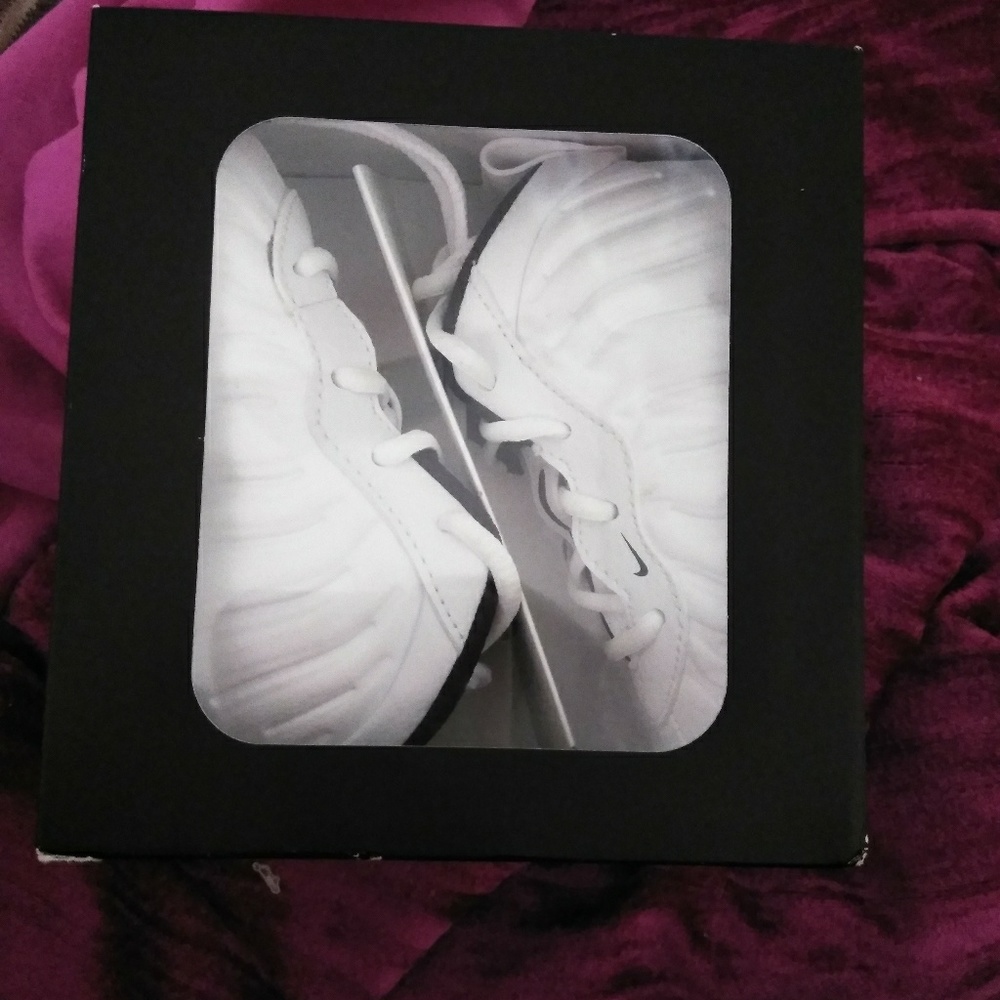 Nike lil posite one sneakers NIB